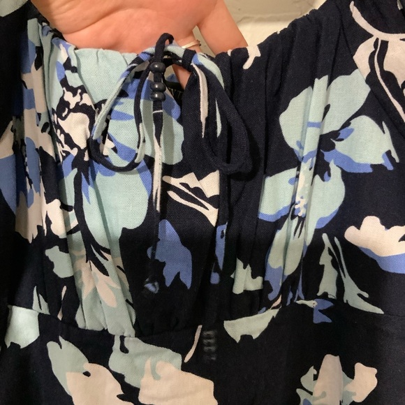 Ellen Tracy Floral Midi Dress with Side Slit and Puff Sleeve Blue Large Blue - Picture 11 of 13